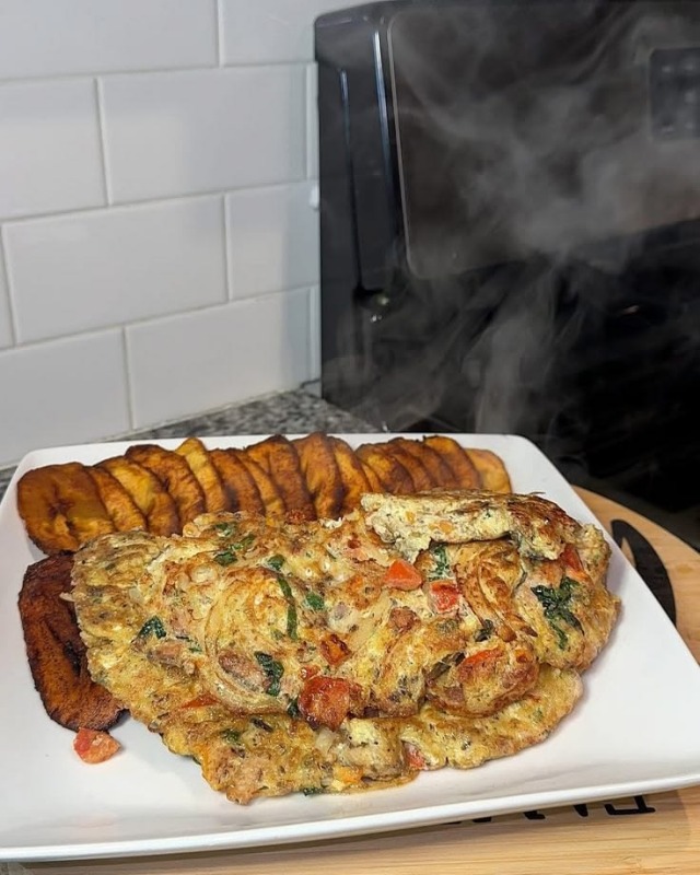 Dodo And Omelette recipe by Natasha Kiragu on Tamub}